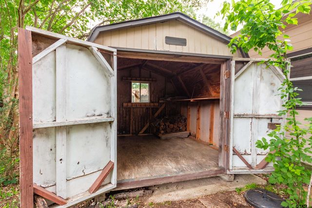 110 Wendy Dr, Whitehouse, TX 75791