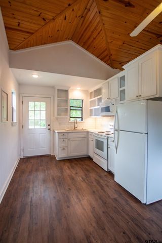 110 Wendy Dr, Whitehouse, TX 75791