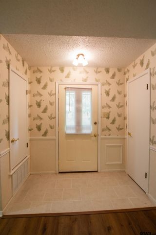 110 Wendy Dr, Whitehouse, TX 75791