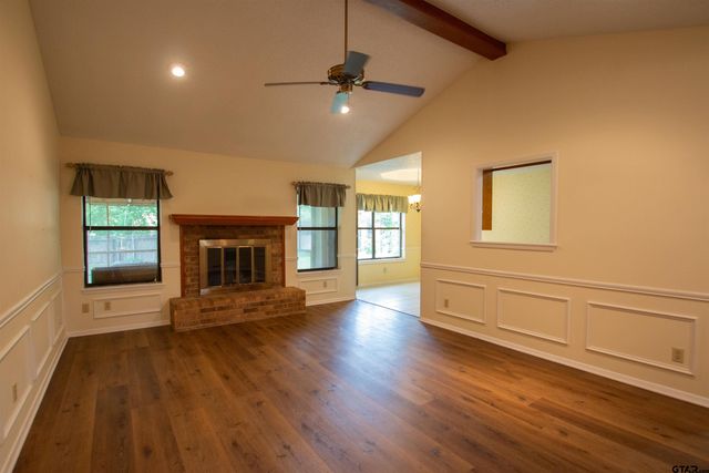 110 Wendy Dr, Whitehouse, TX 75791