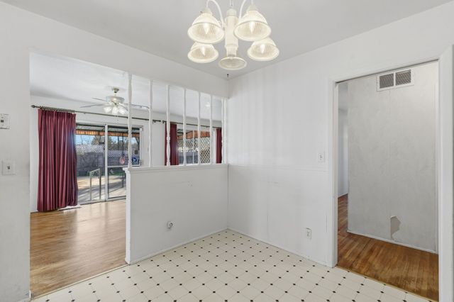 2704 Alamosa Drive, Santa Fe, NM 87505