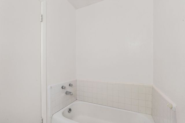 2704 Alamosa Drive, Santa Fe, NM 87505