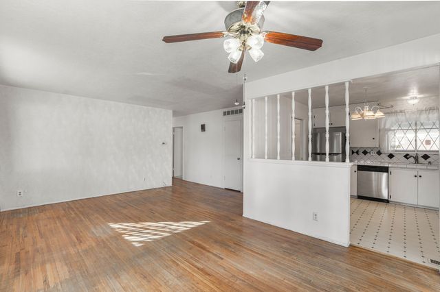 2704 Alamosa Drive, Santa Fe, NM 87505