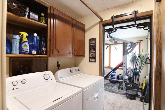84 Falling Creek Circle, Janesville, WI 53548