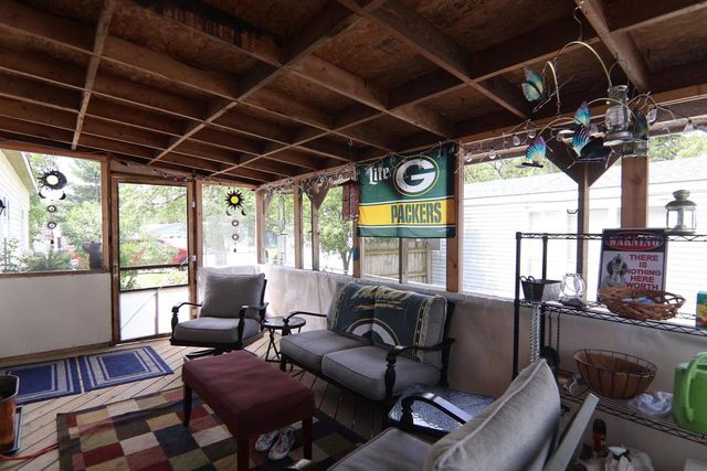 84 Falling Creek Circle, Janesville, WI 53548