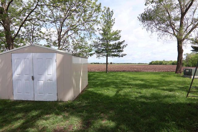 84 Falling Creek Circle, Janesville, WI 53548