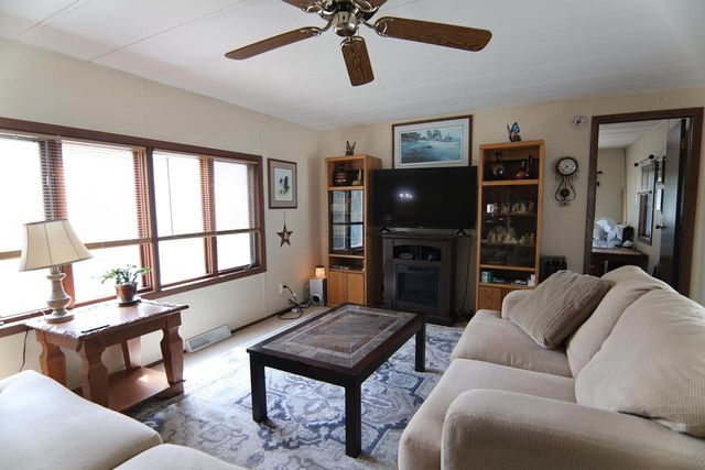 84 Falling Creek Circle, Janesville, WI 53548