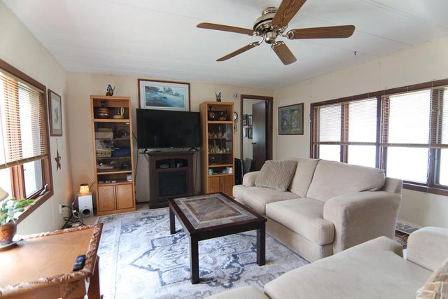 84 Falling Creek Circle, Janesville, WI 53548