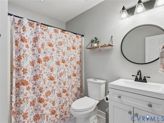 2317 Wheatlands Dr, Manakin Sabot, VA 23103