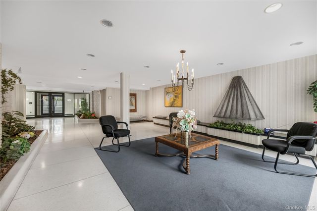 377 Westchester Ave APT 6J, Port Chester, NY 10573