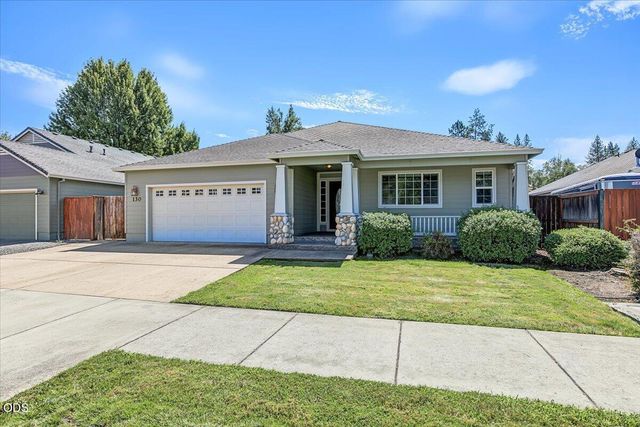 130 Glenwood Drive, Eagle Point, OR 97524