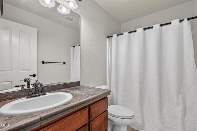 130 Glenwood Drive, Eagle Point, OR 97524