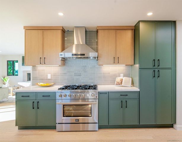 4303 Sheldon Dr, La Mesa, CA 91941