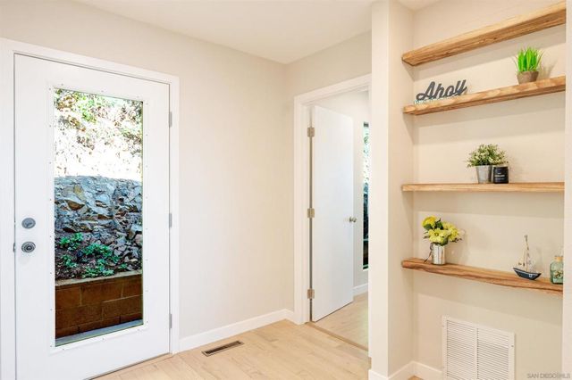 4303 Sheldon Dr, La Mesa, CA 91941