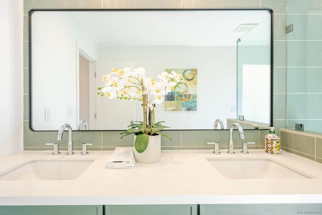 4303 Sheldon Dr, La Mesa, CA 91941