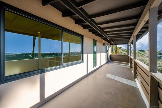 4303 Sheldon Dr, La Mesa, CA 91941