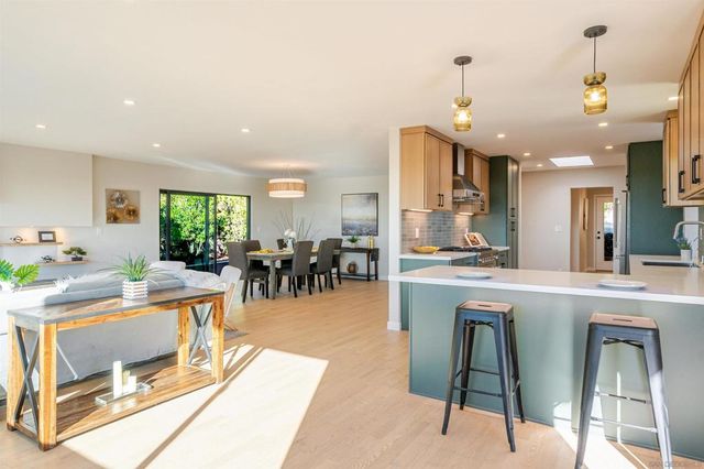 4303 Sheldon Dr, La Mesa, CA 91941