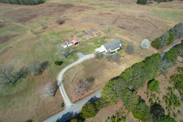 2586 Cowpens Pacolet Road, Spartanburg, SC 29307