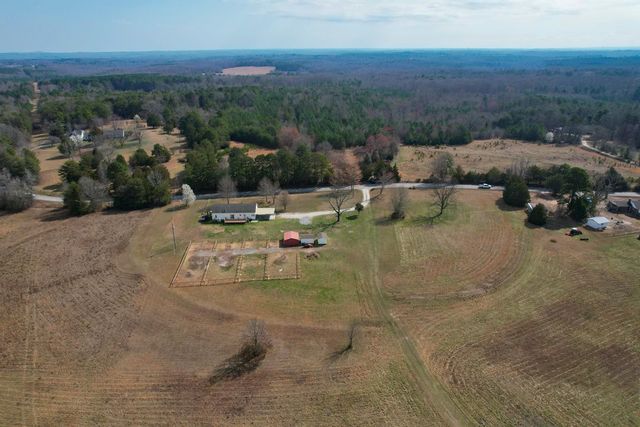 2586 Cowpens Pacolet Road, Spartanburg, SC 29307