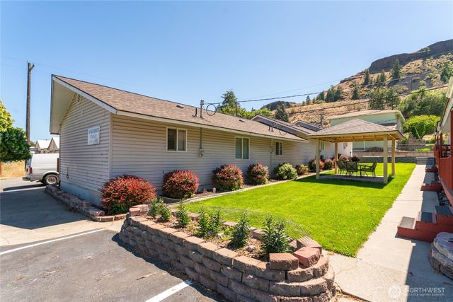 280 E Grand Coulee Avenue, Grand Coulee, WA 99133