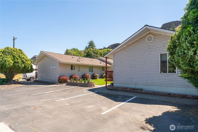 280 E Grand Coulee Avenue, Grand Coulee, WA 99133