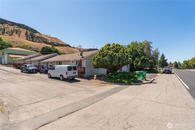 280 E Grand Coulee Avenue, Grand Coulee, WA 99133