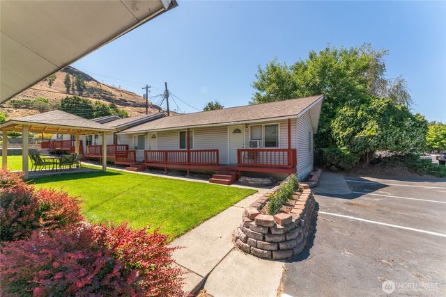 280 E Grand Coulee Avenue, Grand Coulee, WA 99133