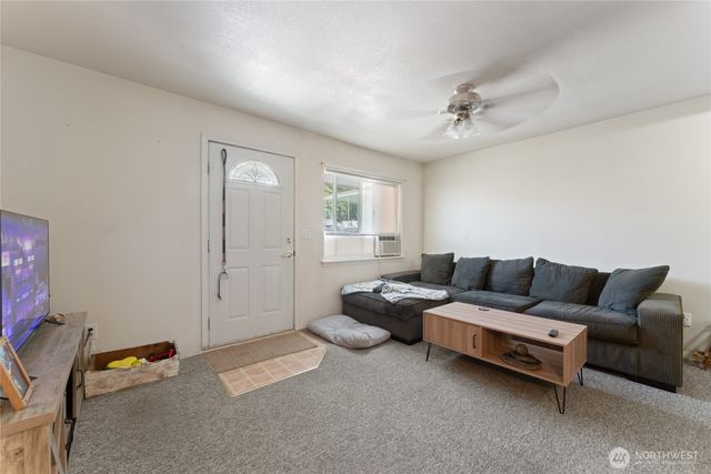 280 E Grand Coulee Avenue, Grand Coulee, WA 99133