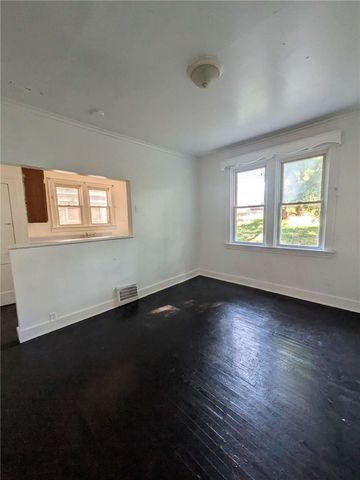 1813 Converse St, Mckeesport, PA 15132