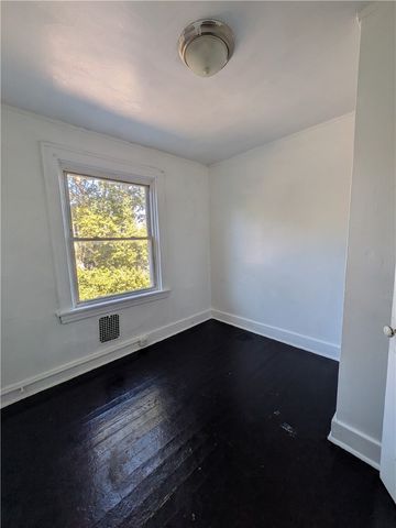 1813 Converse St, Mckeesport, PA 15132