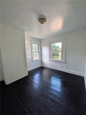 1813 Converse St, Mckeesport, PA 15132