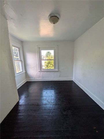 1813 Converse St, Mckeesport, PA 15132
