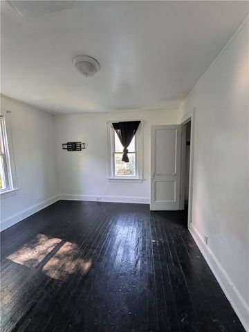 1813 Converse St, Mckeesport, PA 15132