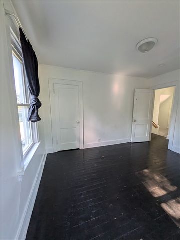 1813 Converse St, Mckeesport, PA 15132