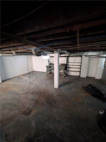 1813 Converse St, Mckeesport, PA 15132