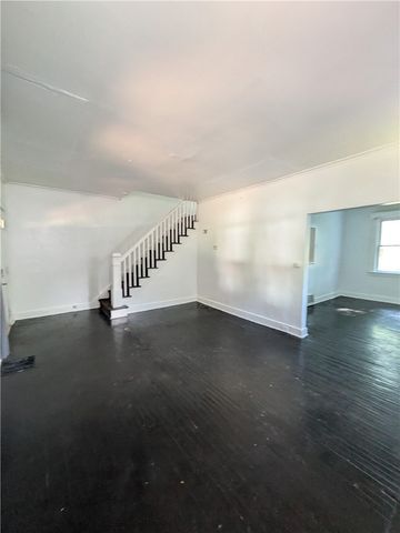 1813 Converse St, Mckeesport, PA 15132