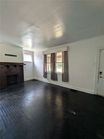 1813 Converse St, Mckeesport, PA 15132