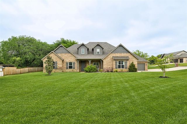 10430 Pine Ridge Road, Edmond, OK 73025