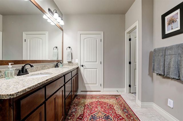 10430 Pine Ridge Road, Edmond, OK 73025