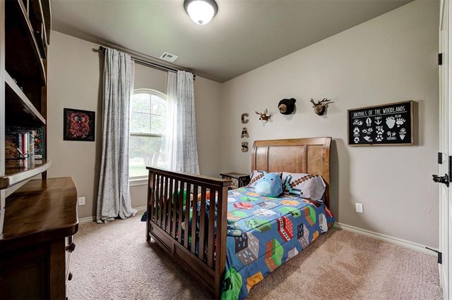 10430 Pine Ridge Road, Edmond, OK 73025