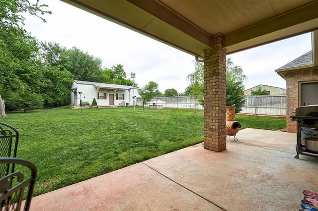 10430 Pine Ridge Road, Edmond, OK 73025