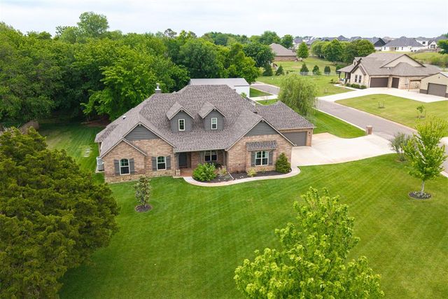 10430 Pine Ridge Road, Edmond, OK 73025