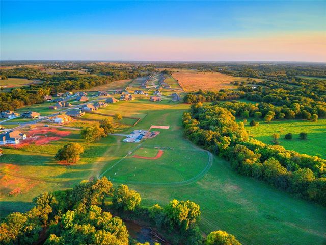 10430 Pine Ridge Road, Edmond, OK 73025