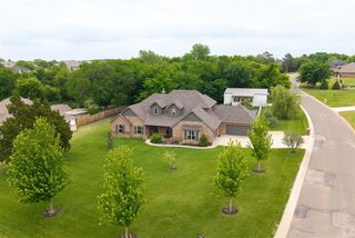 10430 Pine Ridge Road, Edmond, OK 73025