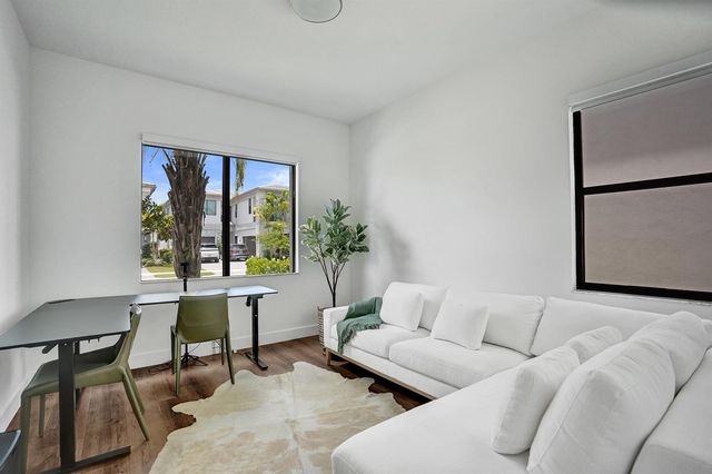 9164 Silver Marsh Lane, Boca Raton, FL 33434