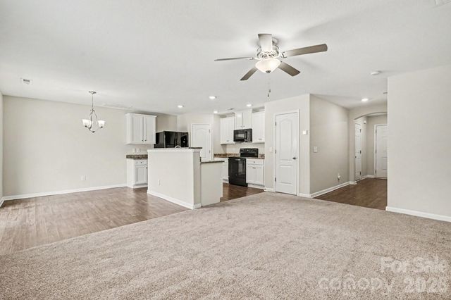 2240 Latimer Lane, Charlotte, NC 28214