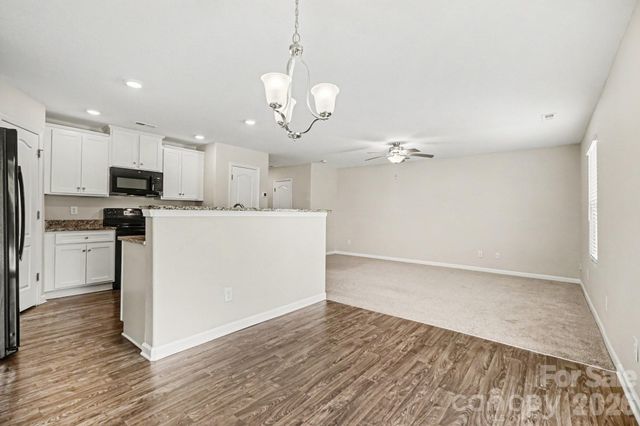 2240 Latimer Lane, Charlotte, NC 28214
