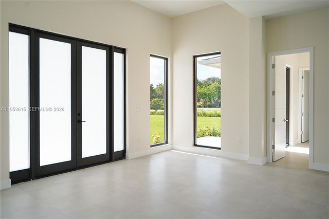 27505 SW 172nd Ave, Homestead, FL 33031