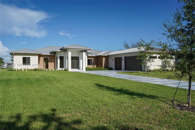 27505 SW 172nd Ave, Homestead, FL 33031