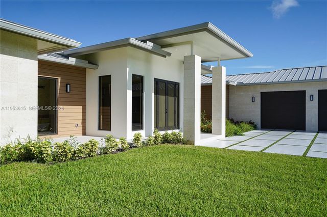 27505 SW 172nd Ave, Homestead, FL 33031